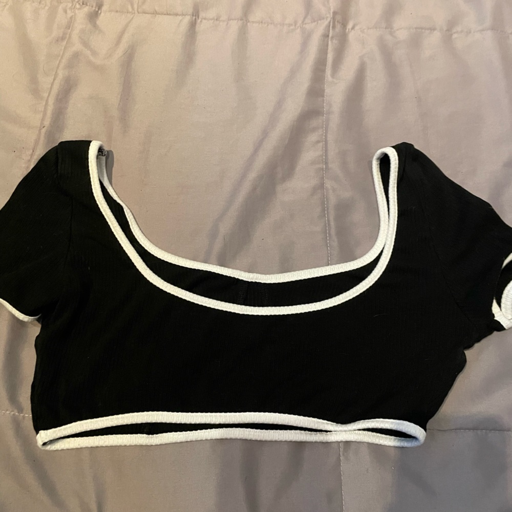 Black cropped